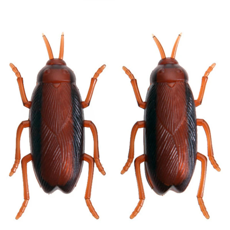 Funny Simulation of Cockroaches Interactive Training Play Toy