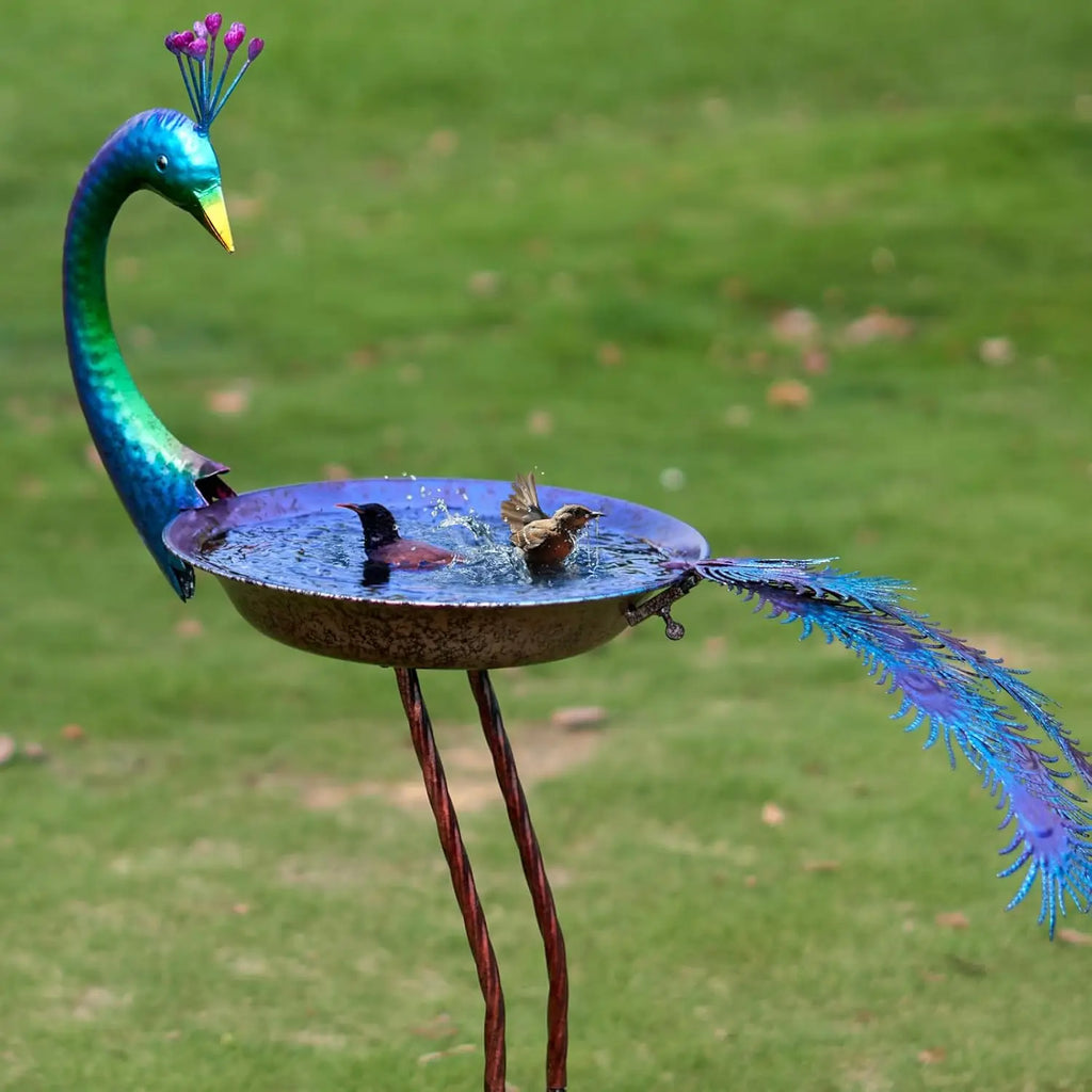 Peacock-Shaped Metal Bird Bath Feeder with Seed Tray, Outdoor Garden Decor
